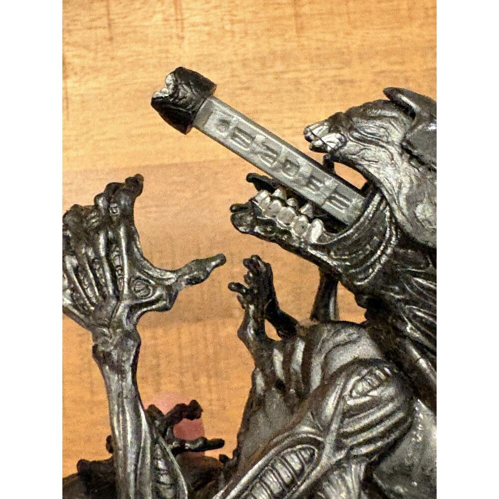 1992 Kenner ALIEN QUEEN w/Hatchling Used VG Condition - Picture 8 of 8